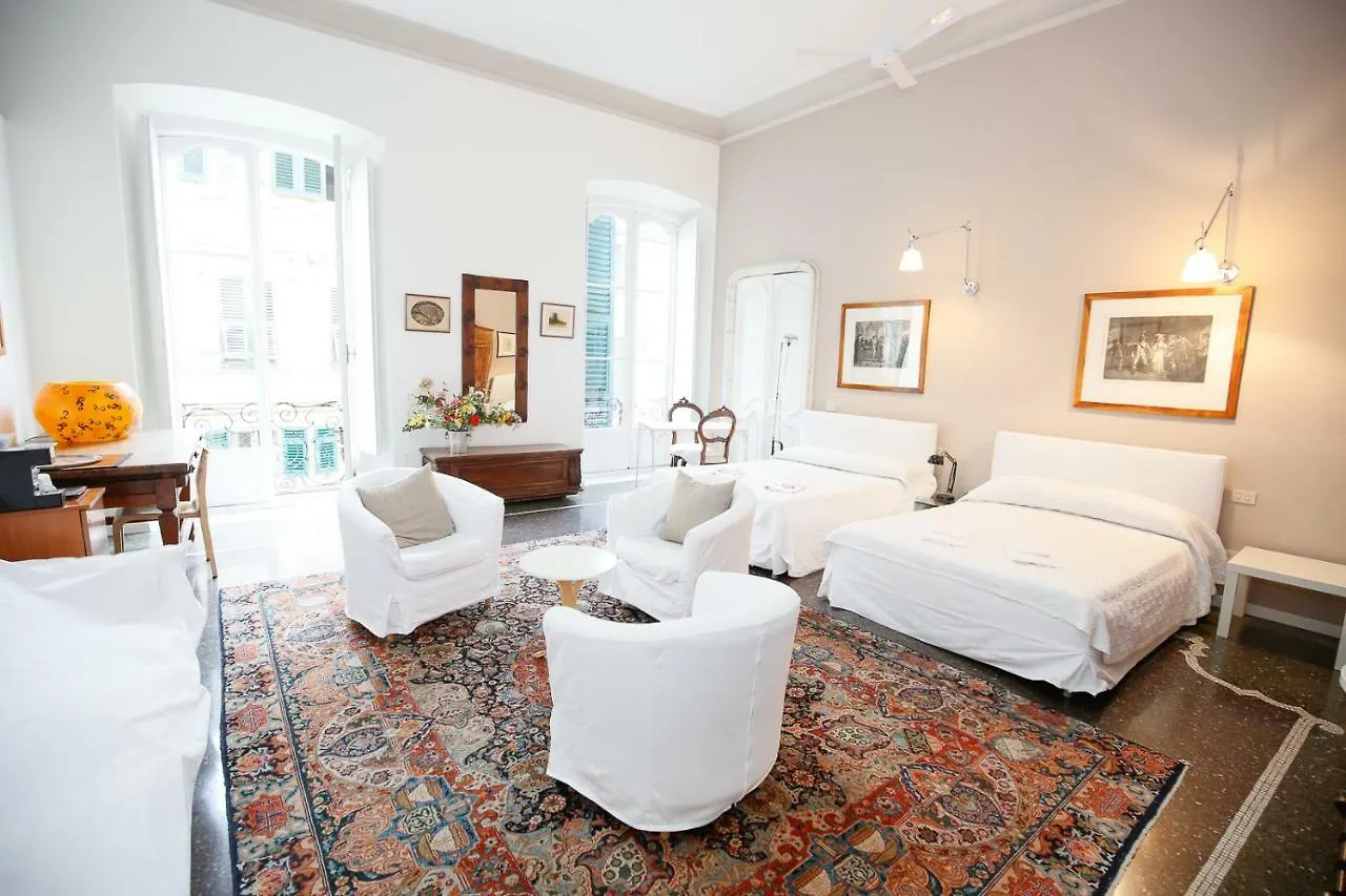 Guest house Family Luxury Rooms Genoa